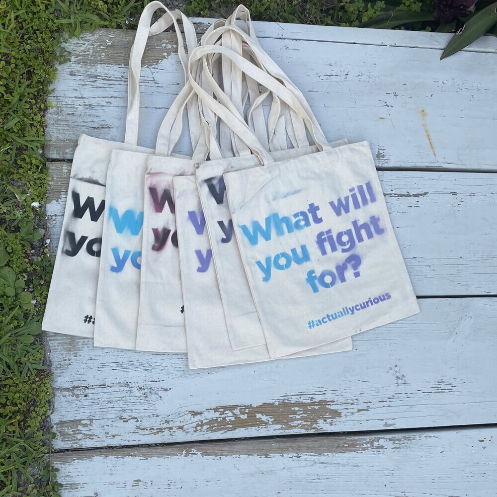Tote bag